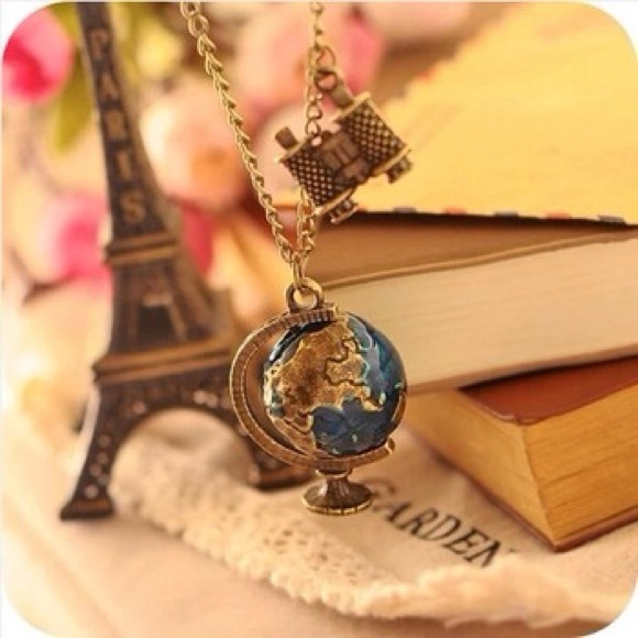 Terrestrial globe chain necklace