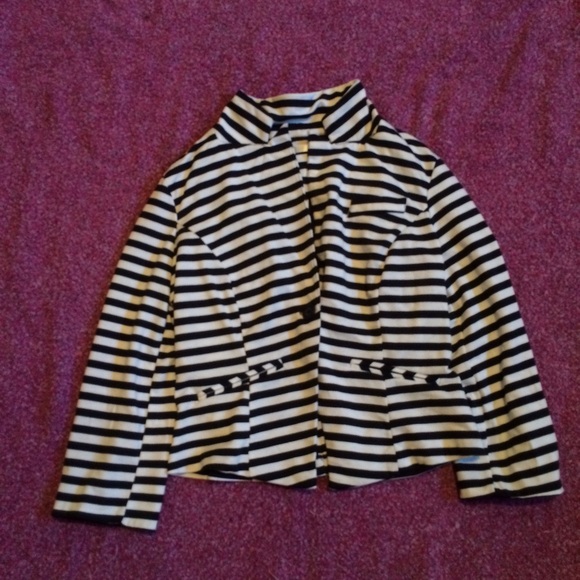 Fun striped sweater - Picture 1 of 2