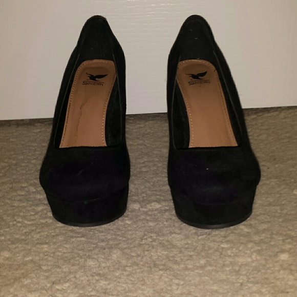 Black heels