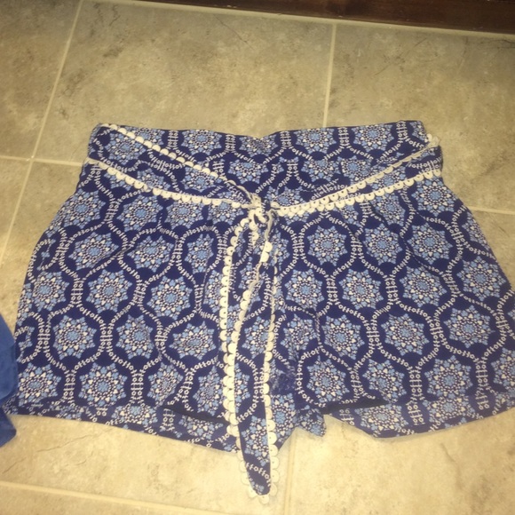 M Francesca's Patterned Shorts