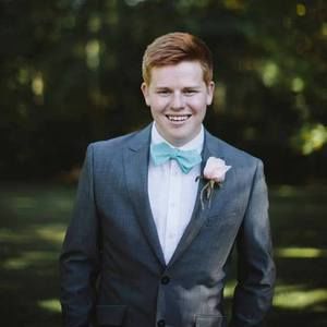 Meet your Posher, Ethan