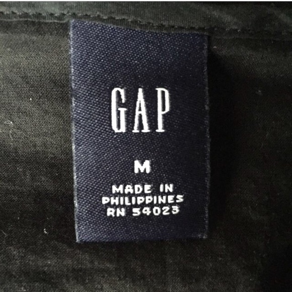 Gap black short sleeve blouse. - Picture 3 of 3