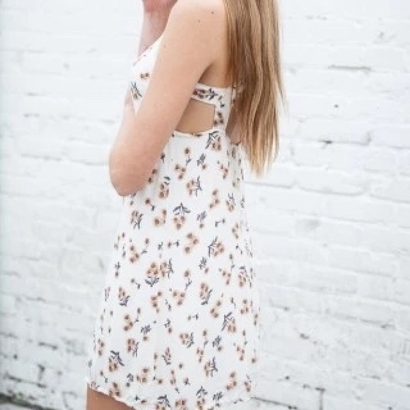 ✨TRADED✨BM Sunflower Blaine Dress - Picture 2 of 4