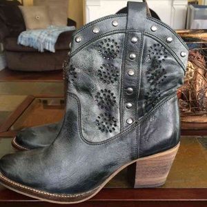 NWT Dan Post Boots Gray