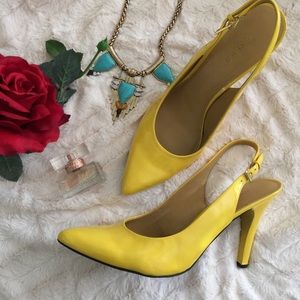 Nine West Fun Yellow Heels!