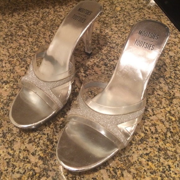 Dress shoes