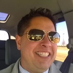 Meet your Posher, Derek