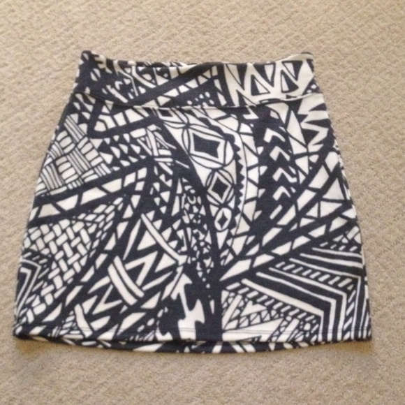 silence + noise skirt