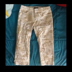 Gold and white designed capris