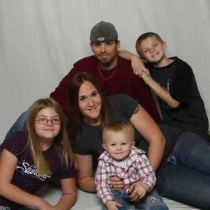 Meet your Posher, Casey