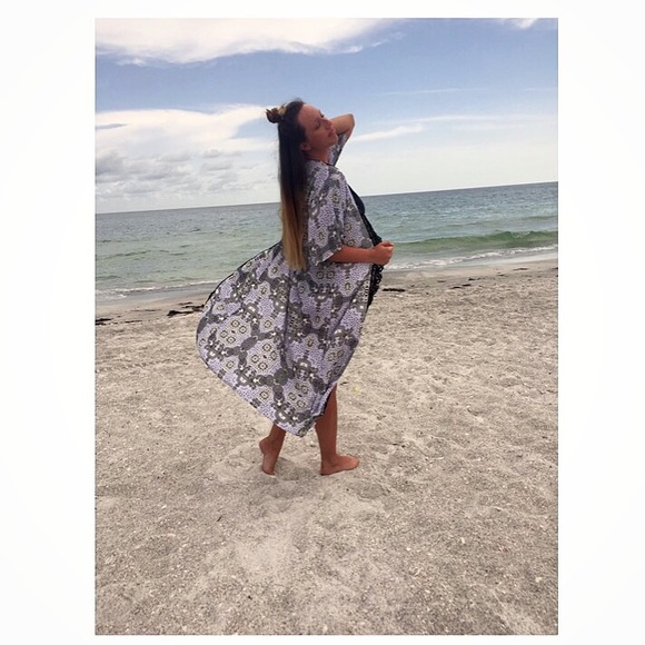 ❌SOLD❌ 💜 Charlotte Russe kimono