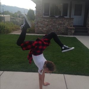 Meet your Posher, Halle