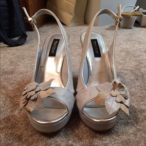 White House Black Market silver/beige flower wedge