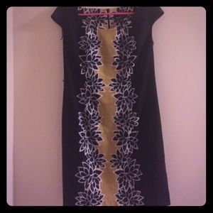 Size 6p yellow and black Dress