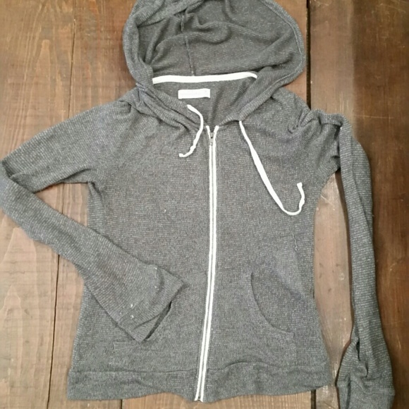 Closing 9/16🐳A&F snit zip hoodie