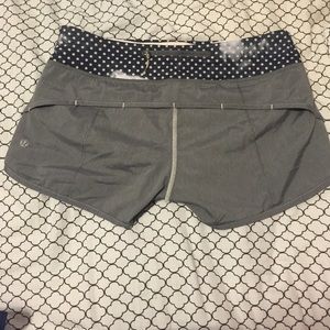 Lulu lemon grey speed short