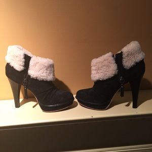 Ugg Black suede ankle boots never worn