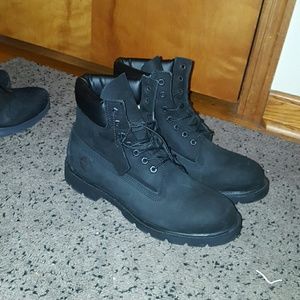 Black Timberlands