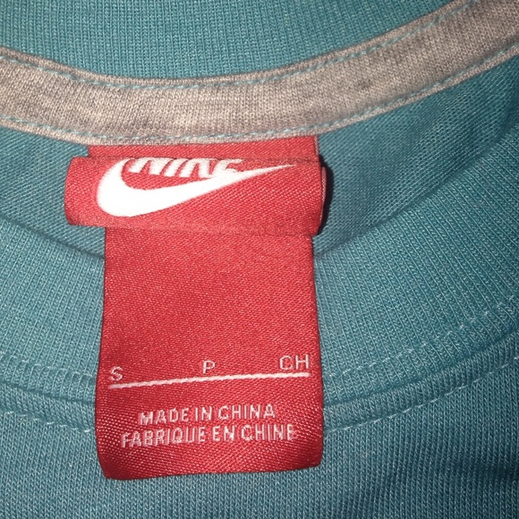 I have a tank that goes with the NIKE shorts. - Picture 3 of 4