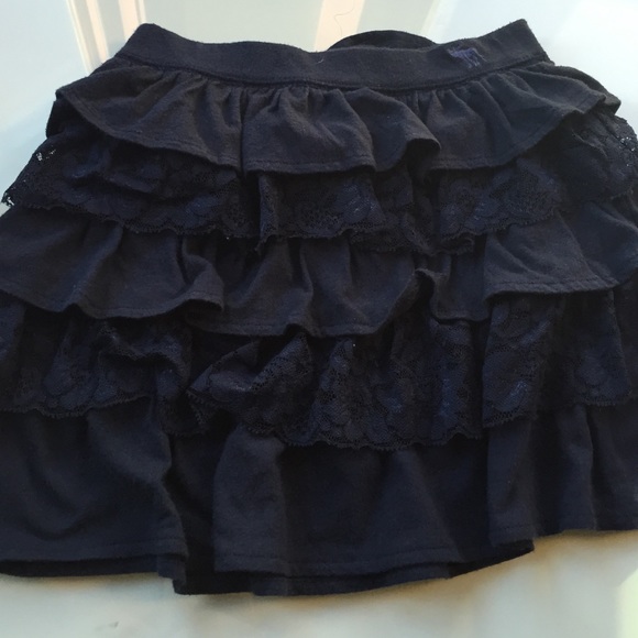 Abercrombie navy skirt