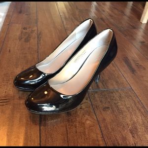 Black patent pumps