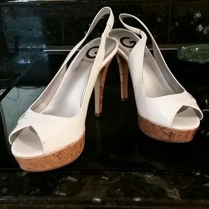 White patent leather peep toe heels by Guess 💋