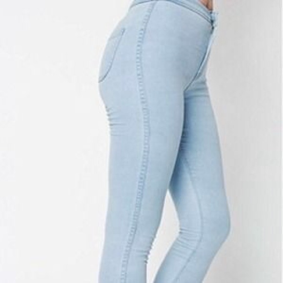 AA light blue easy jean NWT