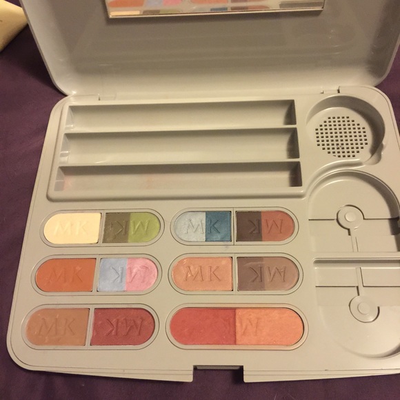 Mary Kay makeup palette