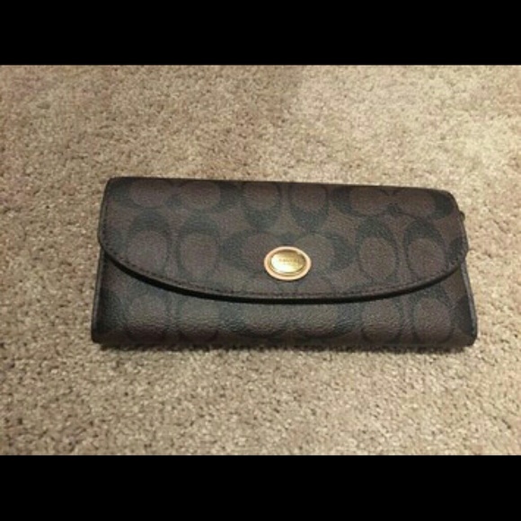 Coach Peyton Wallet
