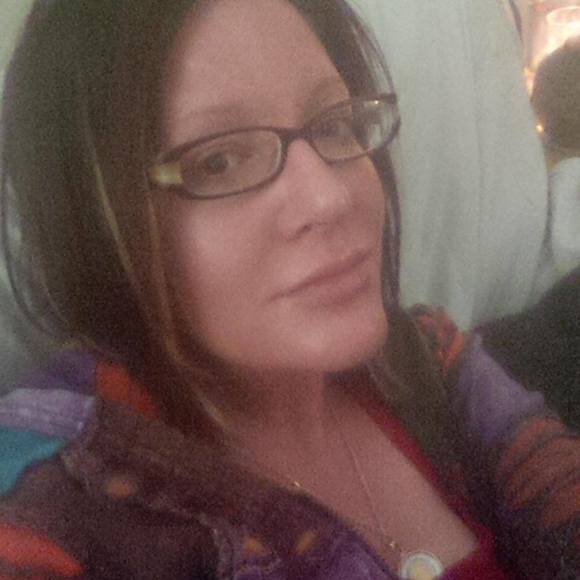 Meet your Posher, Elizabeth - Picture 1 of 1