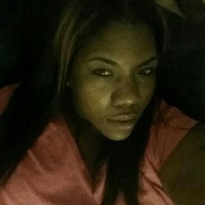 Meet your Posher, Artia