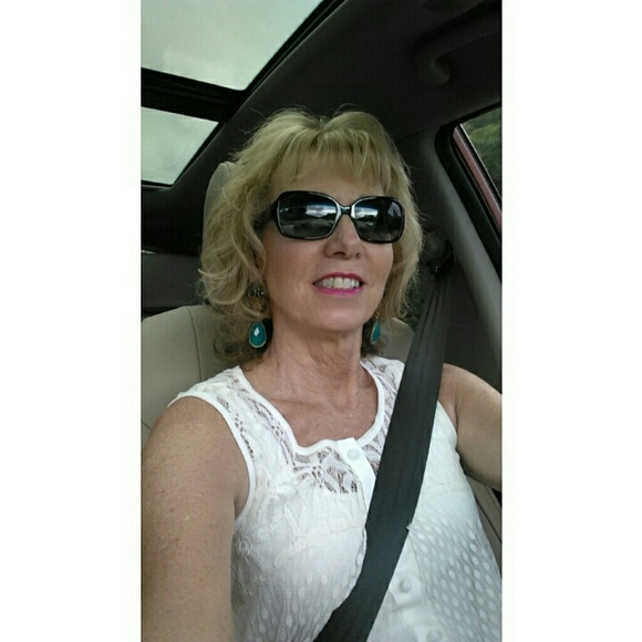 Meet your Posher, Susan - Picture 1 of 1