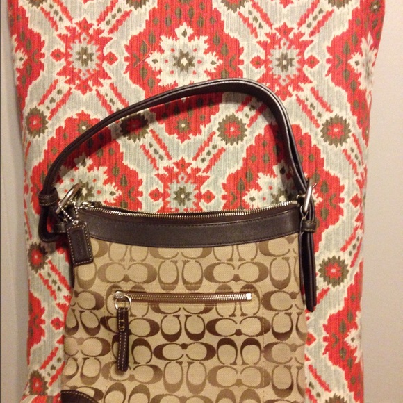 Authentic  Signature Coach   Purse