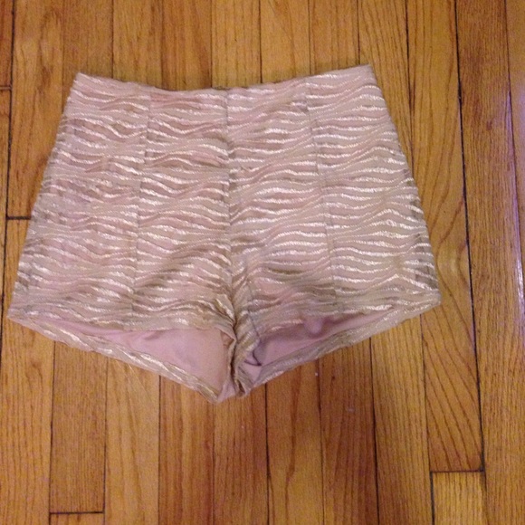 Pins and Needles Champagne/light pink shorts