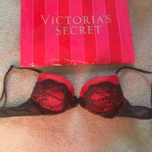 Victoria's Secret very sexy push up bra