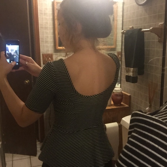 Super cute B&W Striped Peplum Top - Picture 4 of 4