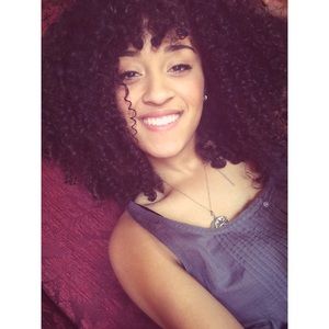 Meet your Posher, Brooke