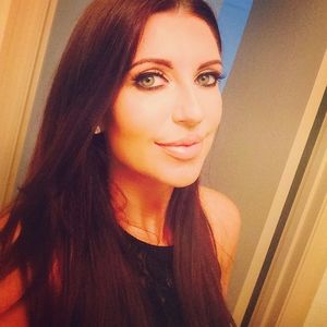 Meet your Posher, Abigail