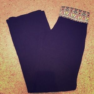 VS boot leg yoga. Size: M