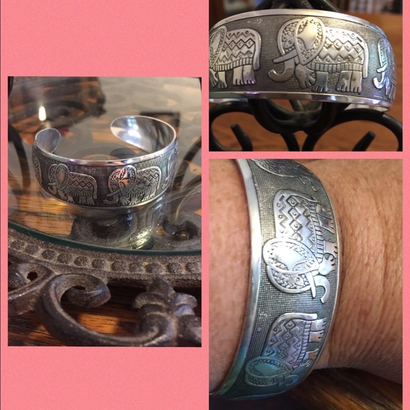 Jewelry - Tibetan Silver Elephant Cuff Bracelet New 🐘🐘🐘