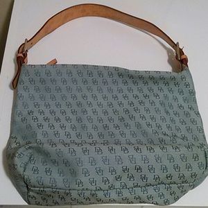 Dooney & Bourke Tote