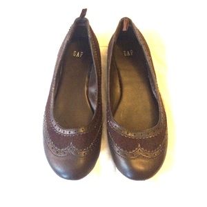 Gap brand brown leather and cloth flats