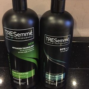 Bundle Tresemme Shampoos