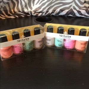 8 nail polishes