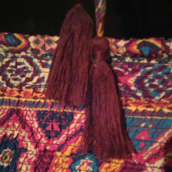 Patterned Crop Top - Picture 3 of 4