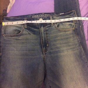 Medium wash hi-rise jeggings