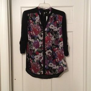 Floral pattern blouse