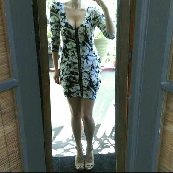 Motel Rocks Dresses & Skirts - Motel Rocks : Rose Print Bodycon Dress