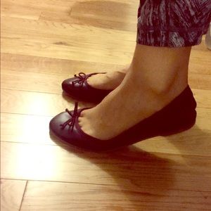 Classic GAP ballet Flats in Pinot Noir