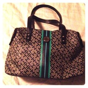 Perfect size Tommy Hilfiger handbag